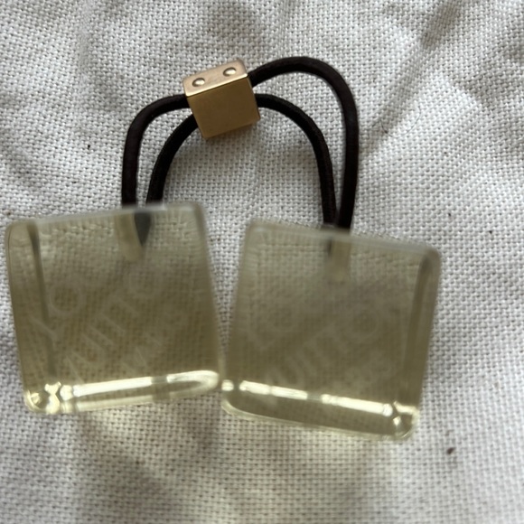 ‼️LOUIS VUITTON RARE VINTAGE HAIR TIE PONYTAIL HOLDER CLEAR/YELLOW.‼️ - Picture 1 of 3